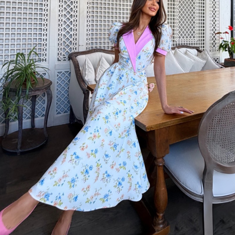 French Vintage Floral Midi Dress - เดรสคอร์เซ็ตลายดอกไม้ฤดูร้อนปี 2026 สไตล์วินเทจฝรั่งเศส แขนพอง คอปก แต่งสีตัดกัน